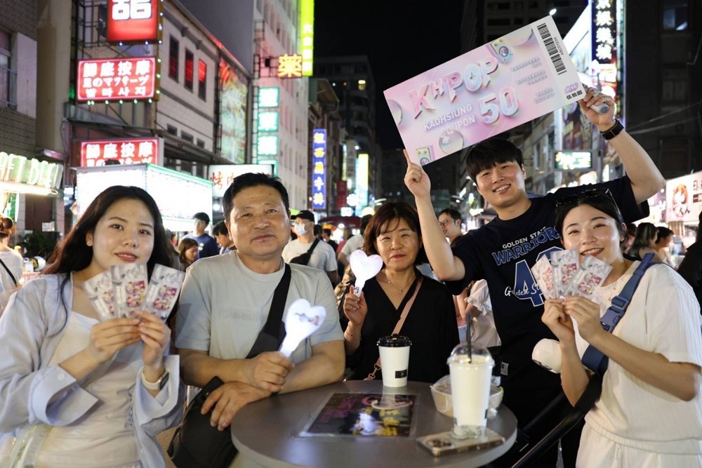演唱會經濟、交通改革有亮點 高雄奪5獎蟬聯「年度卓越城市」 232 演唱會經濟、交通改革有亮點 高雄奪5獎蟬聯「年度卓越城市」 231