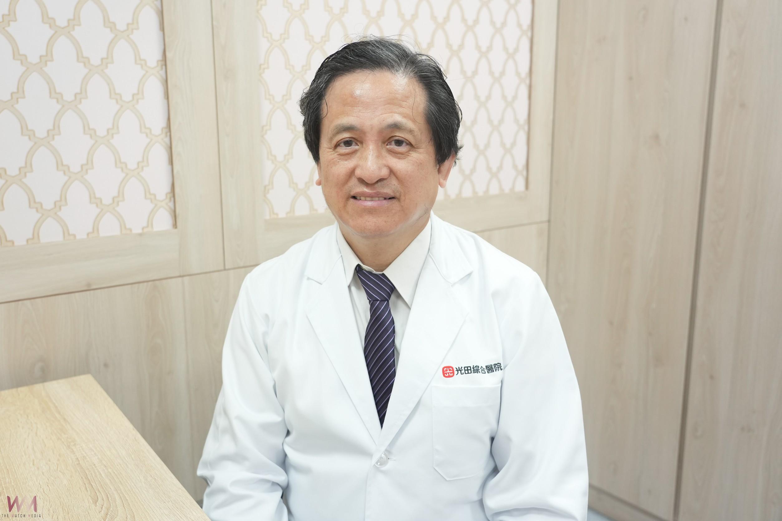 20歲少年戴帽兩年 同儕異樣眼光讓他「不敢抬頭」 醫生助恢復自信 - https://www.watchmedia01.com
