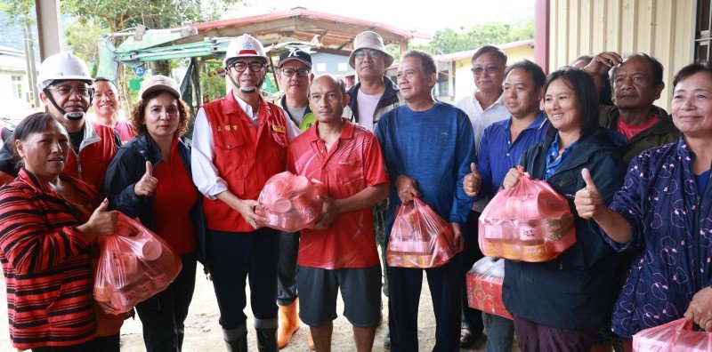 關心原民區災後復原情形 陳其邁:林災損害補助從優、從寬、從速 全力支持復原工作