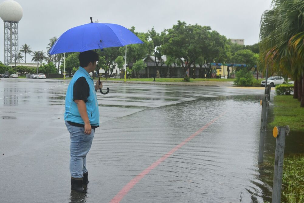 強颱樺加沙豪雨多處積水 魏嘉彥親赴花蓮市區勘災 222 強颱樺加沙豪雨多處積水 魏嘉彥親赴花蓮市區勘災 221