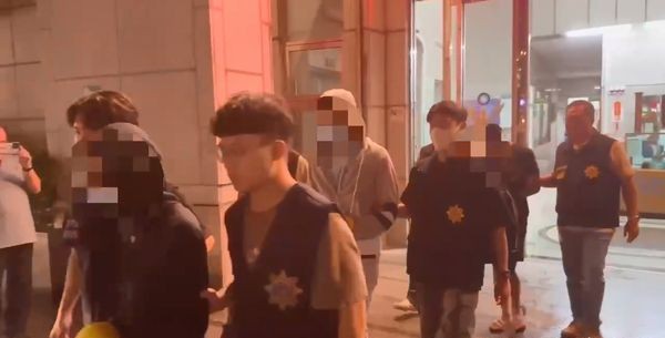 景美夜市有人收保護費? 3屁孩落網稱:只是去收租金 264 景美夜市有人收保護費? 3屁孩落網稱:只是去收租金 263