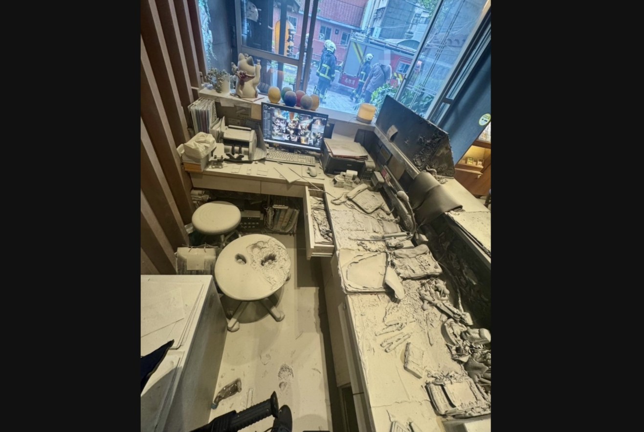 櫃台潑汽油縱火 雨衣變裝竟是女員工怨老闆管太嚴 259 cnews204250923a04