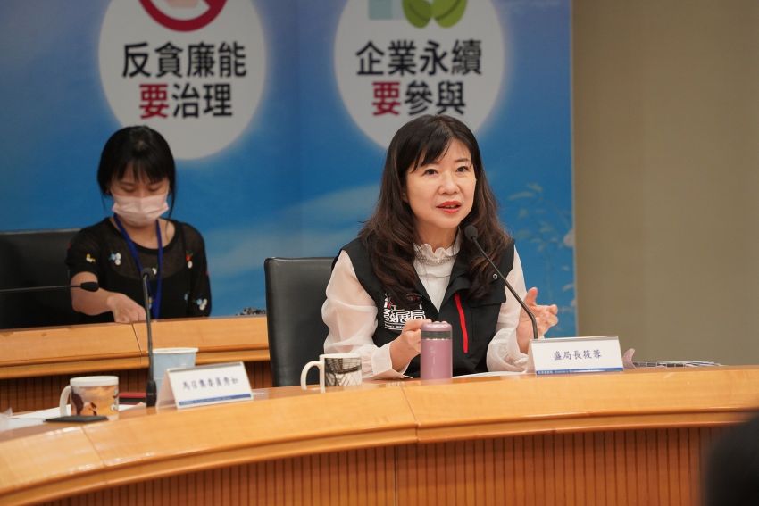 廉政透明廉潔治理 新北經發局榮獲法務部透明晶質獎 1 《圖說》經發局長盛筱蓉表示,廉能是政府最基本的價值,而透明則是城市最核心的競爭力,讓企業在穩健、公平的制度中安心發展,是新北經發局的責任以及始終不變的信念。〈經發局提供〉