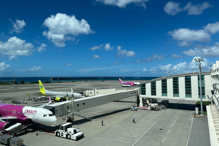 沖繩航線大對決!行李、餐食、班機特色一次比較