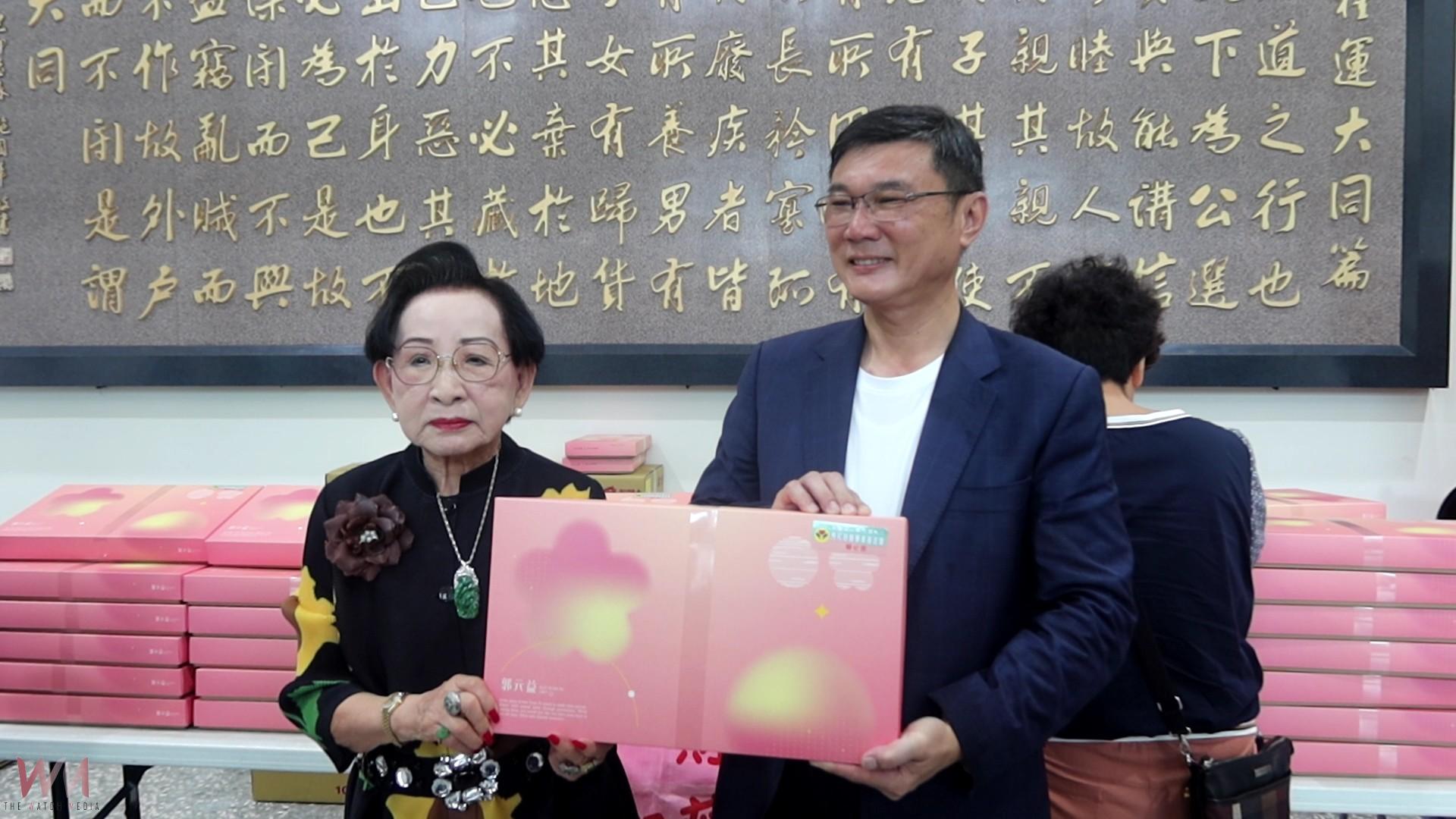 (有影片)/秀和基金會中秋送暖 206位鹿港獨居長輩提前過中秋 - https://www.watchmedia01.com