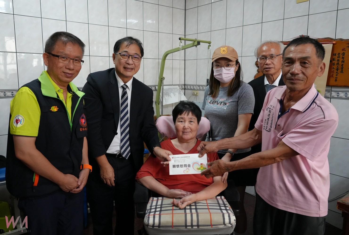 法務部長鄭銘謙親赴雲林　中秋前夕慰問重傷被害人