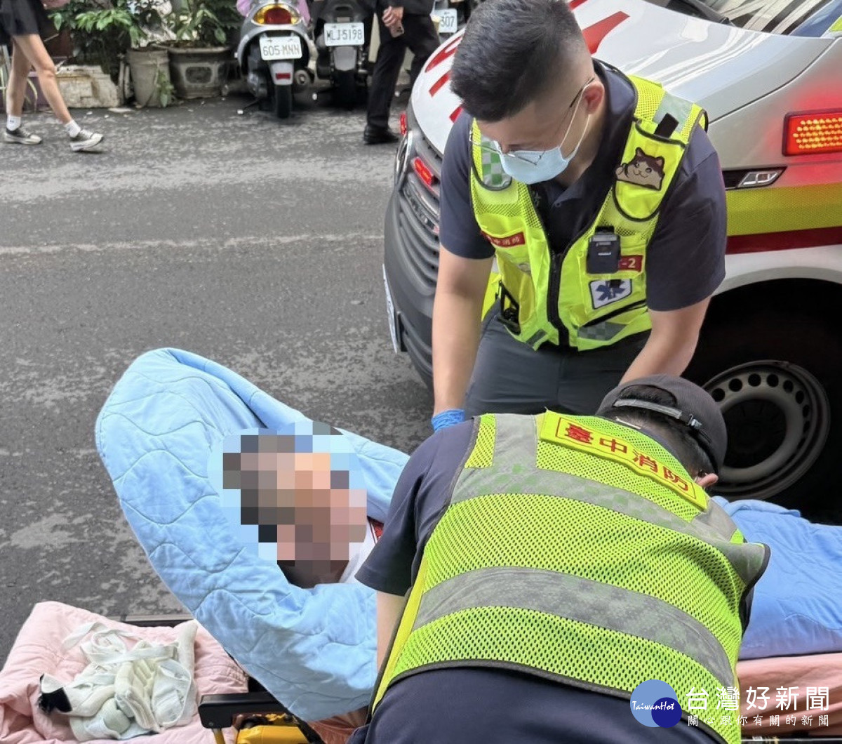 恐嚇闖市府開槍　台中警二分局全副武裝速捕嫌犯。 (市警局提供)