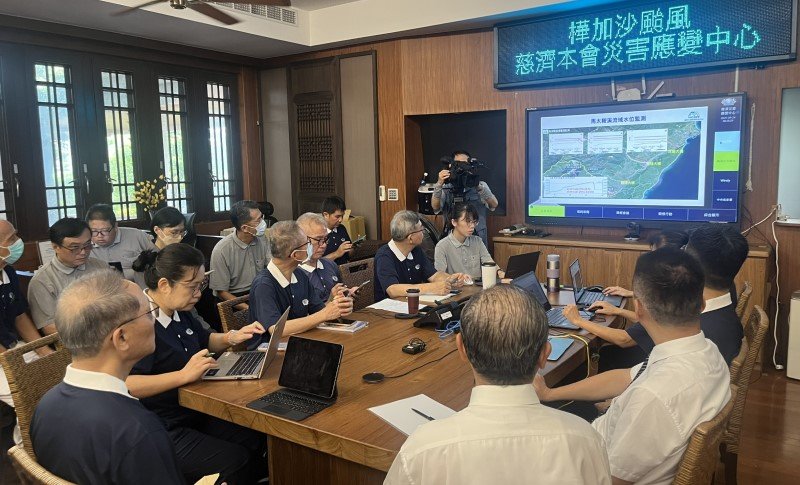 證嚴法師關懷花蓮光復災情 顏博文執行長啟動勘災