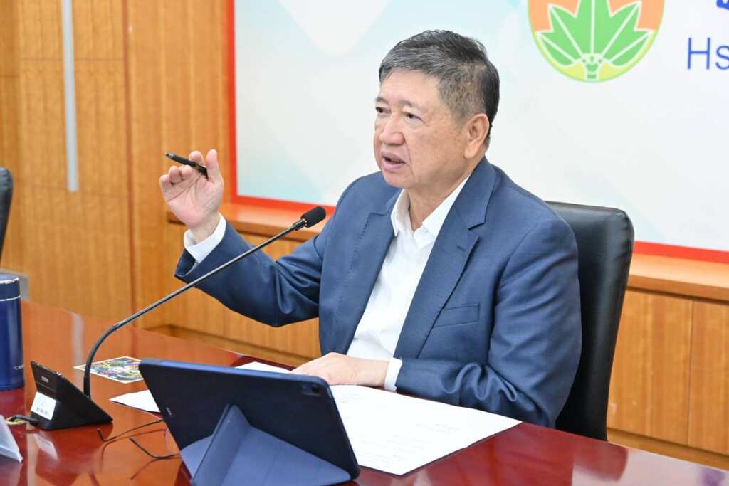 ▲花蓮馬太鞍溪堰塞湖釀災,新竹縣長楊文科捐薪並派隊馳援。