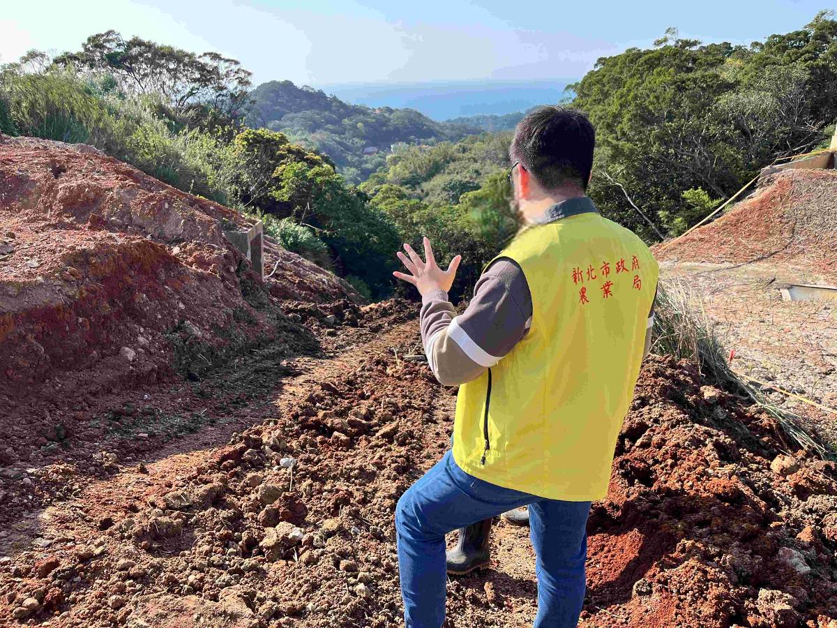 新北祭鐵腕規範 違規擋土牆拆不掉就連續罰
