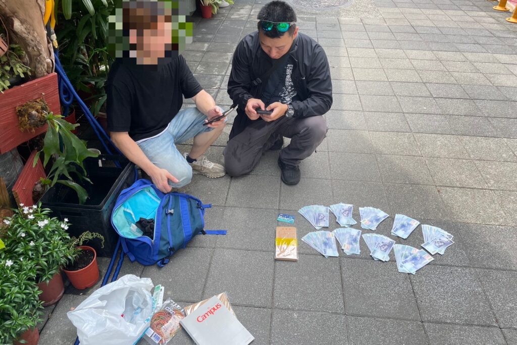 大安警快速打擊詐欺犯罪 港籍車手現行犯落網 4 MEITU 20250924 094703944