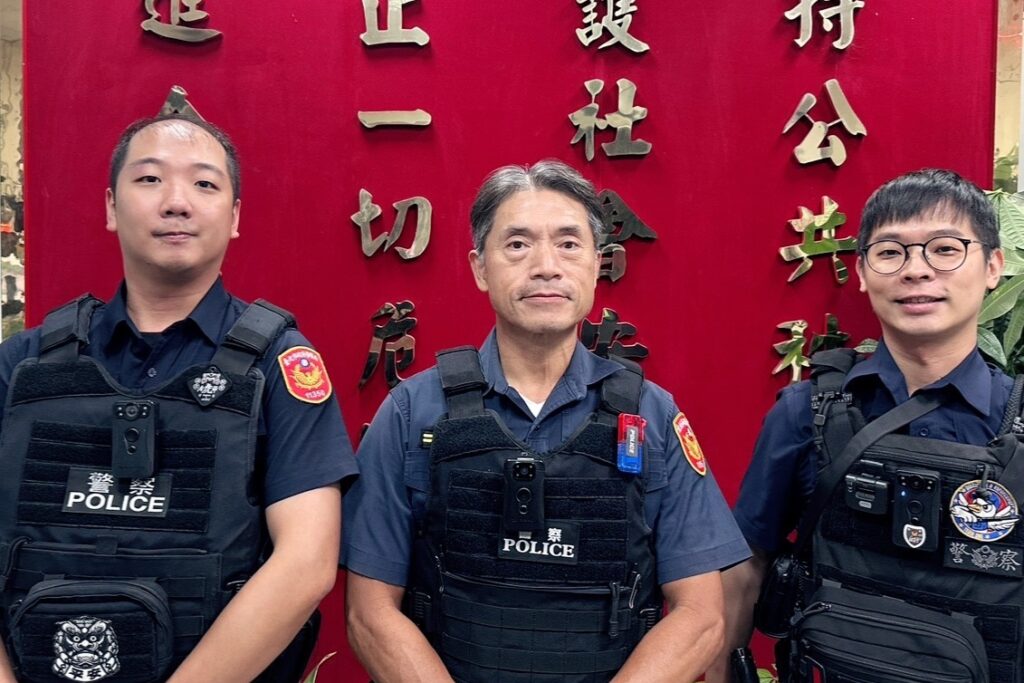 颱風夜驚傳電梯故障 信義警消及時援助脫困 1 MEITU 20250924 140034736