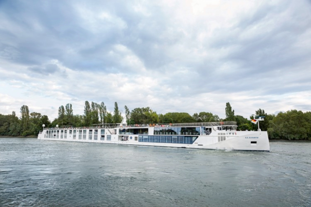 寰宇河輪「S.S Elisabeth伊莉莎白號」深入萊茵童話 寫下人生代表作 1 圖▲伊莉莎白號外觀設計典雅、現代,在許多資深玩家心中擁有不可撼動的地位。