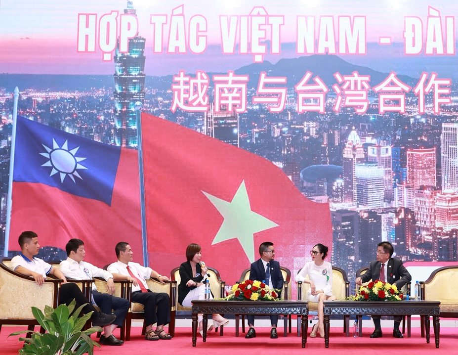 中華網紅協會促進台越貿易合作新契機 台越商務交流論壇隆重舉行 8 ▲2025年台越B2B投資促進與貿易對接論壇於日前在越南河內舉行。