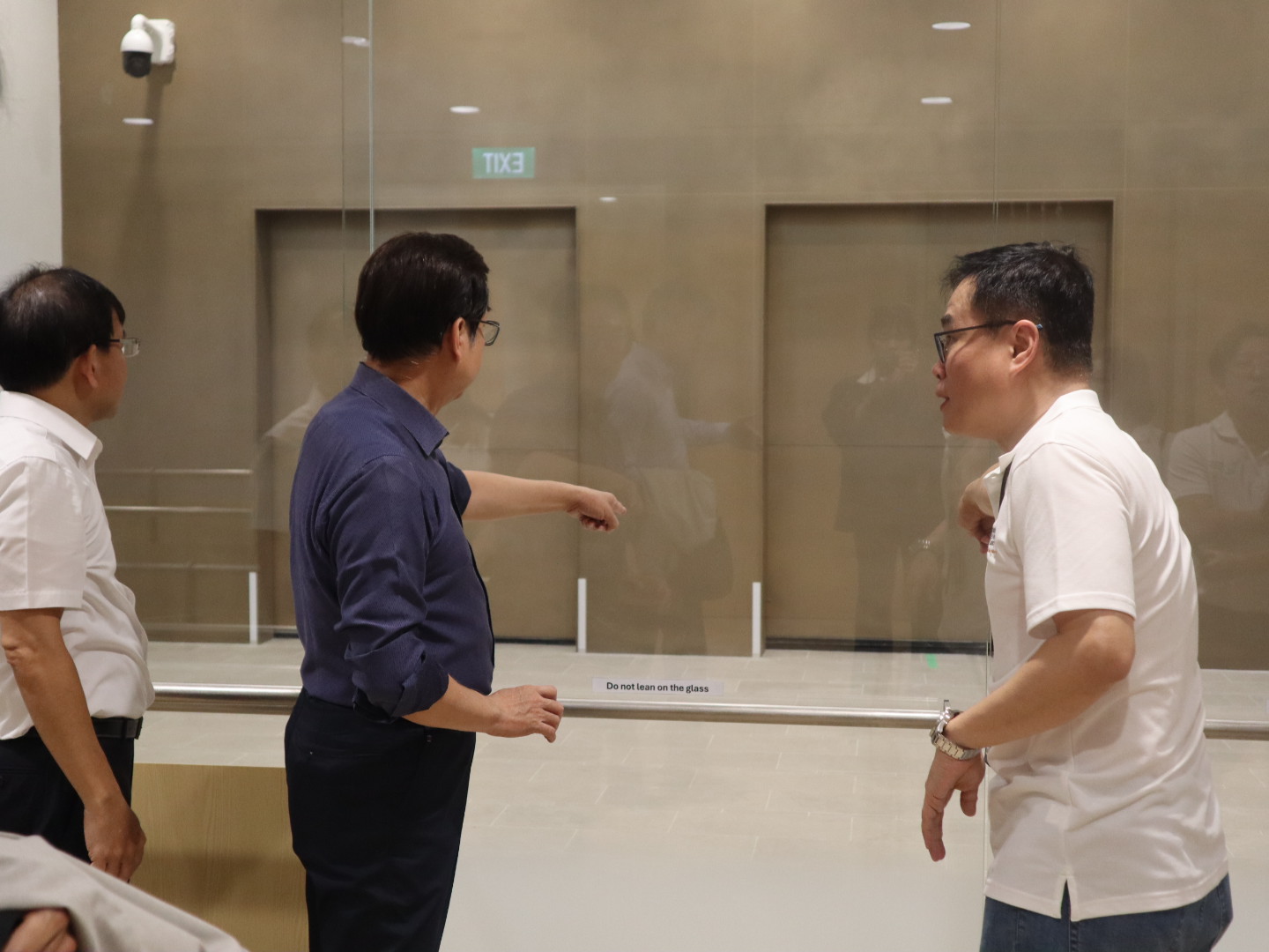 劉和然率團拜會新加坡國家環境局 借鏡殯葬政策規劃 - https://www.watchmedia01.com