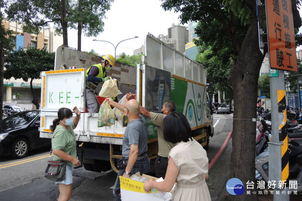 桃園市清潔隊服務不打烊,連假垃圾正常收運。