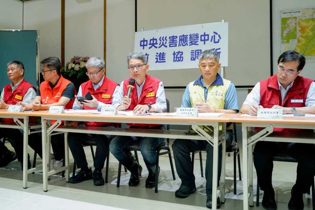 ▲協調部會全力救災，協助民眾儘快恢復日常所需。