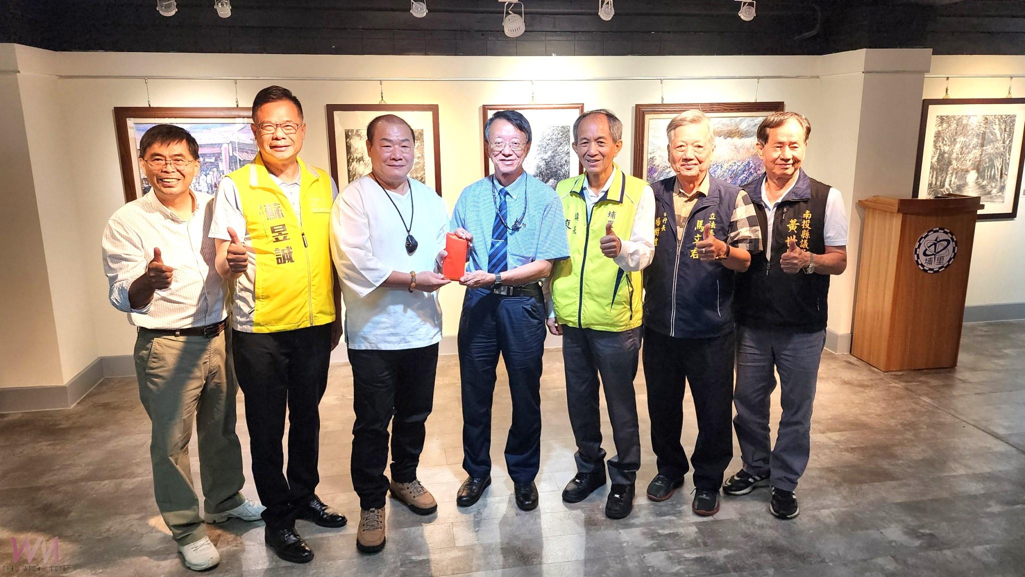 雲林生楊真祥畫會獻愛心捐贈埔里清潔隊與埔基 - https://www.watchmedia01.com