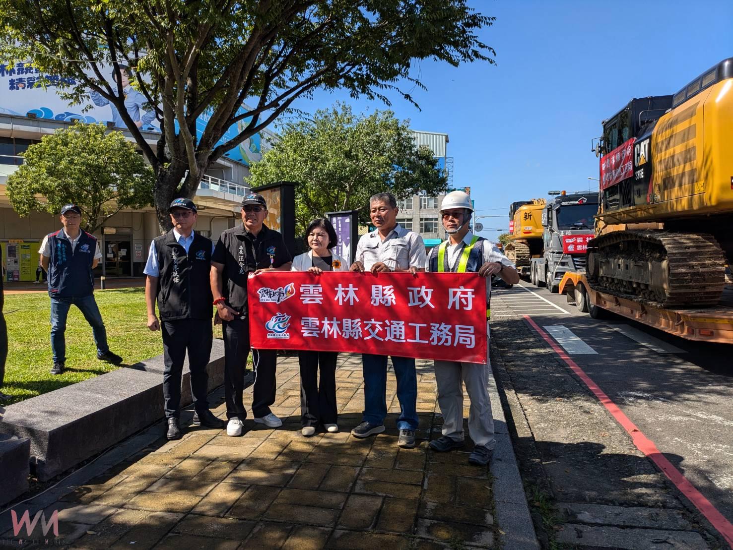 雲林物資重機具前進花蓮    張麗善捐1個月薪資助重建