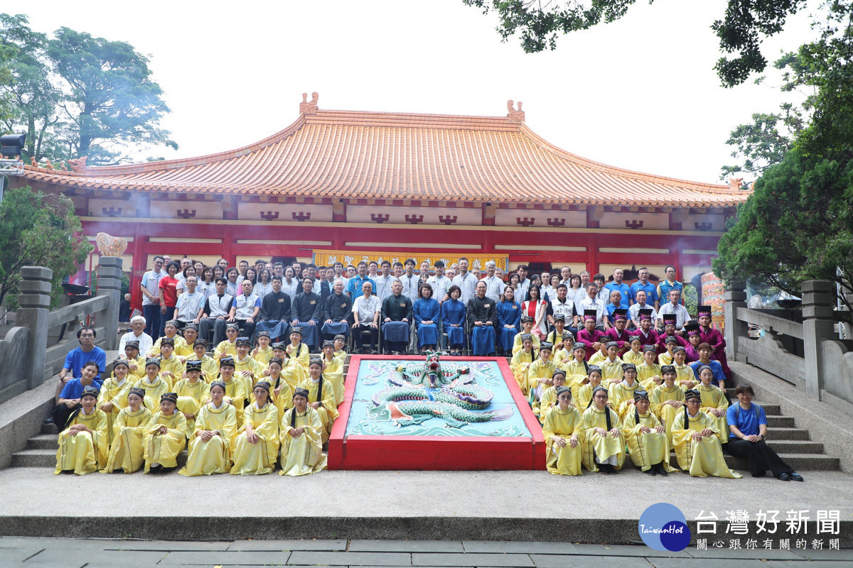嘉義市今天在嘉義公園孔廟舉行各界紀念大成至聖先師2575週年誕辰釋奠典禮／嘉義市府提供