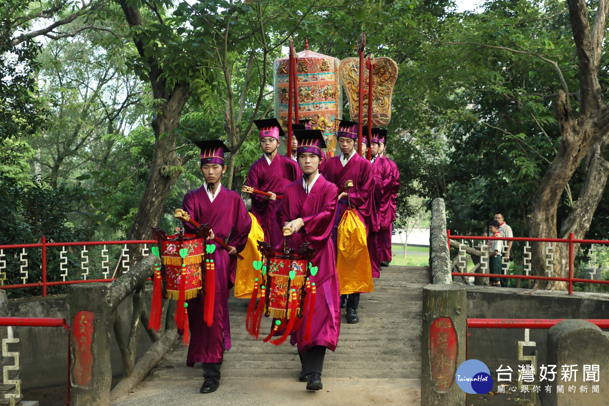 嘉義市每年教師節皆依循古禮舉行祭孔/嘉義市府提供