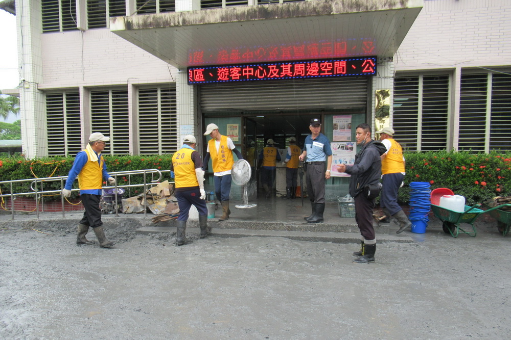 馬太鞍溪堰塞湖溢流重災 花蓮自強外役監投入環境整理 246 馬太鞍溪堰塞湖溢流重災 花蓮自強外役監投入環境整理 245