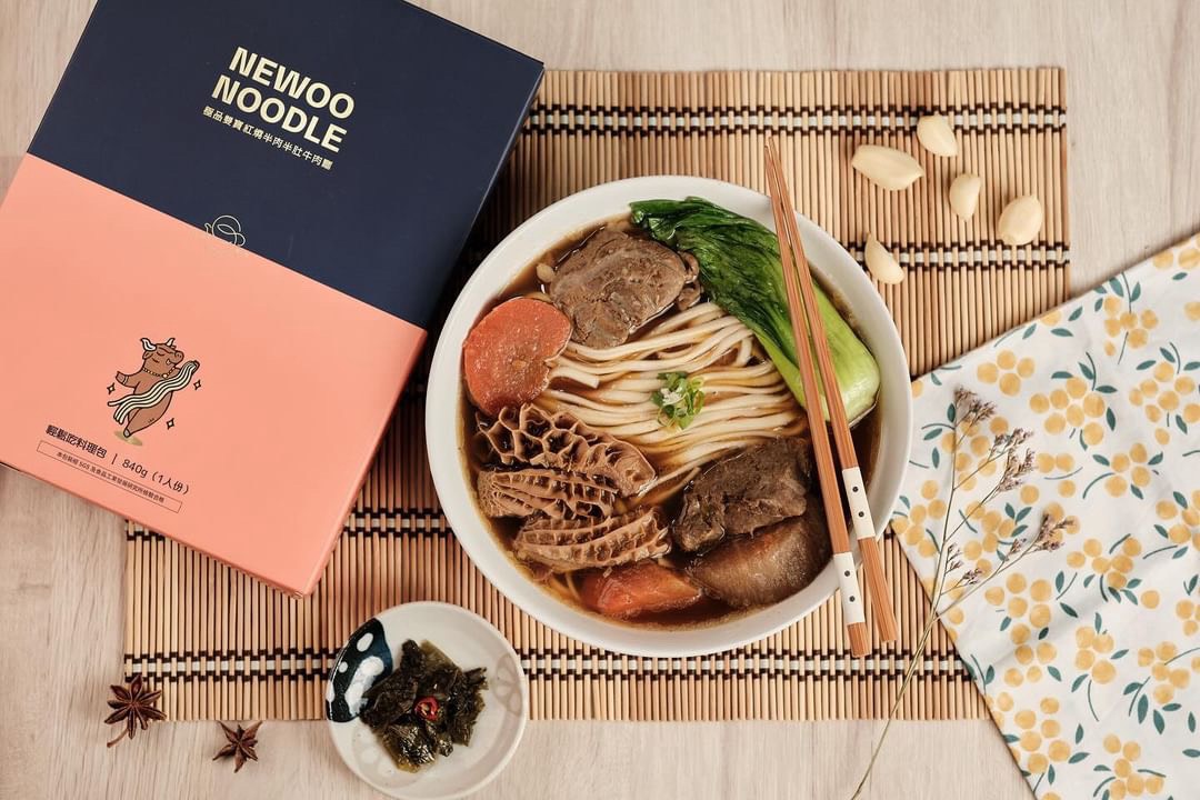 台北人衝了!「超狂迷你火鍋」南下高雄插旗 龍華市場飄麻辣香氣。(圖/業者 提供)