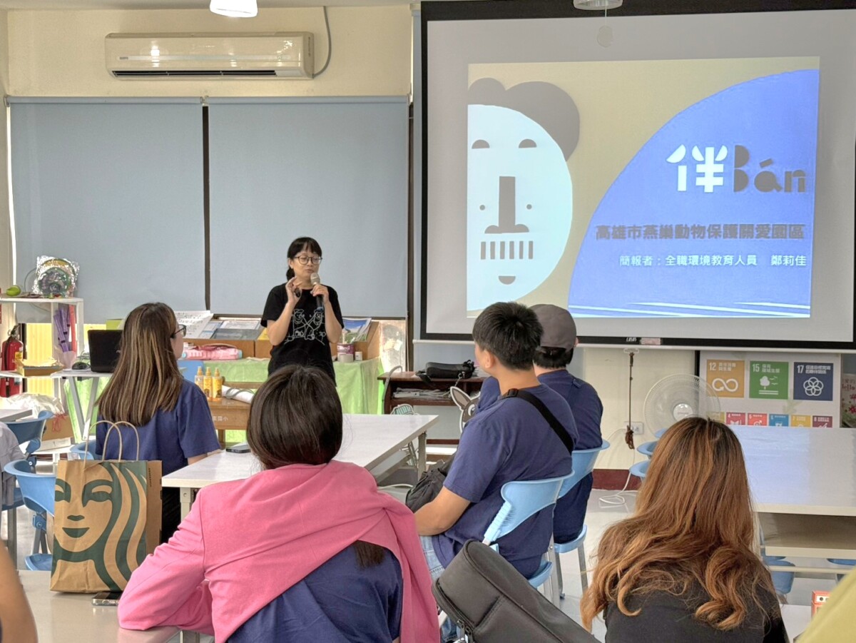 ▲英迪格酒店團隊前往燕巢動物保護關愛園區參訪暨動物服務體驗,讓企業同仁近距離了解犬隻生活與照護,並親身體驗動保處多年推動的友善動物成果,實際參與守護毛孩的行動。
