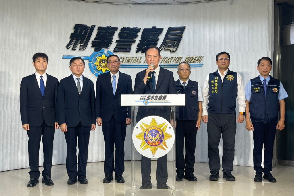 向毒駕宣戰 刑事局施鐵腕重拳連發 好膽嘜走 引唾液快篩執法 毒駕無所遁形 1 MEITU 20250926 143100155