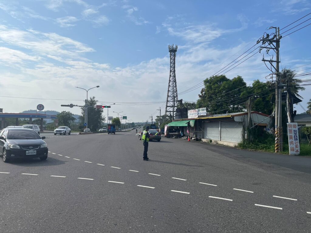 教師節連續假期交通疏導 玉井分局同步推動交通安全月行人安全 3 %E4%B8%89 26