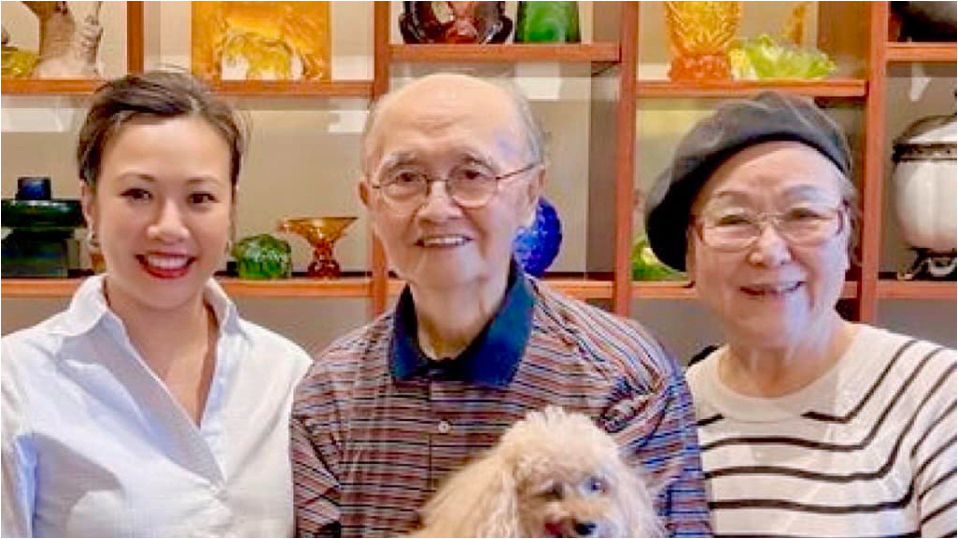 民眾黨前立委吳欣盈(左)2023年9月曾親自拜訪程建人(中)夫妻。翻攝吳欣盈臉書