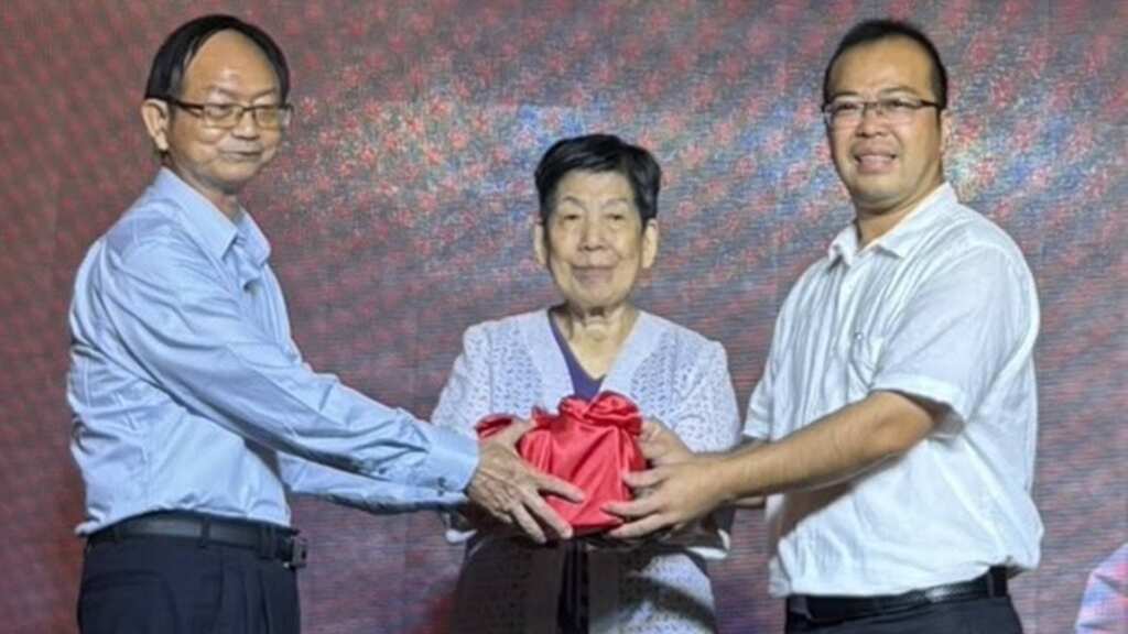 ▲彰化縣鄉土文化學會理事長交接,葉繼元接棒推動在地文化。(記者林明佑翻攝)