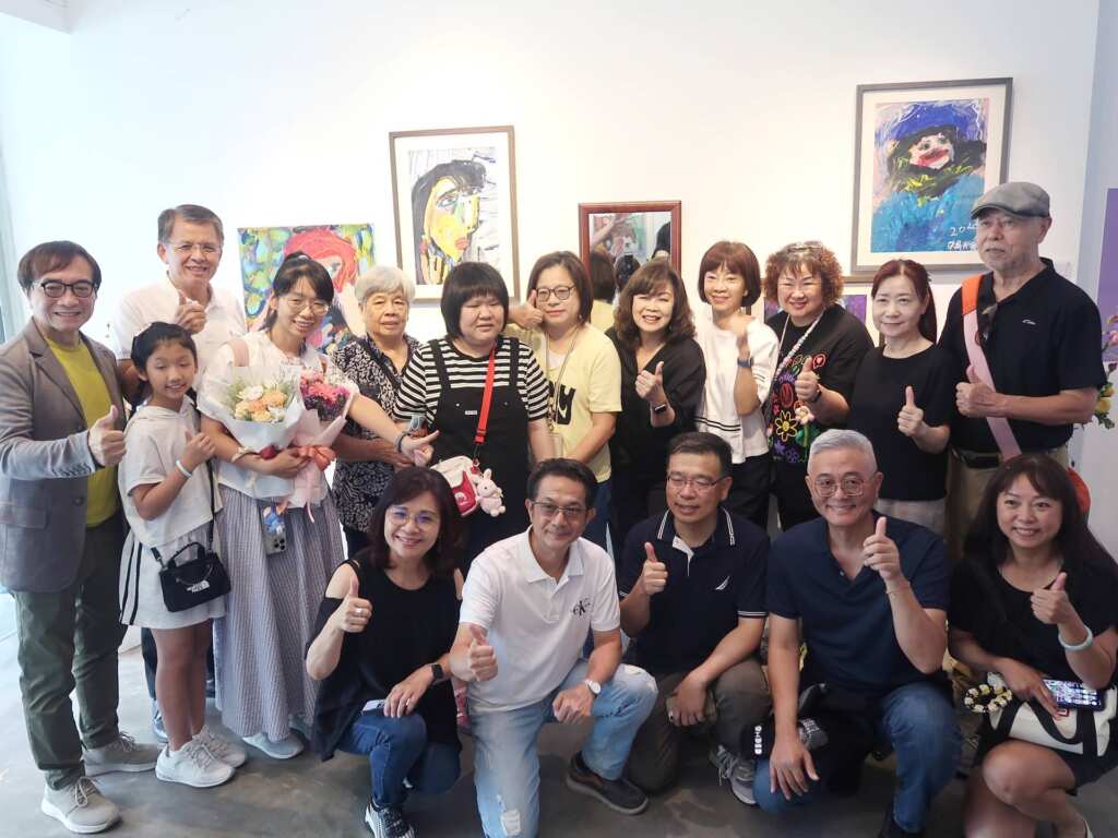 ▲由台灣身心障礙藝術發展協會主辦的 《快樂你我他：賴櫟安個展》，於9月20日起至11月1日 在光之藝廊登場。（記者林明佑翻攝）