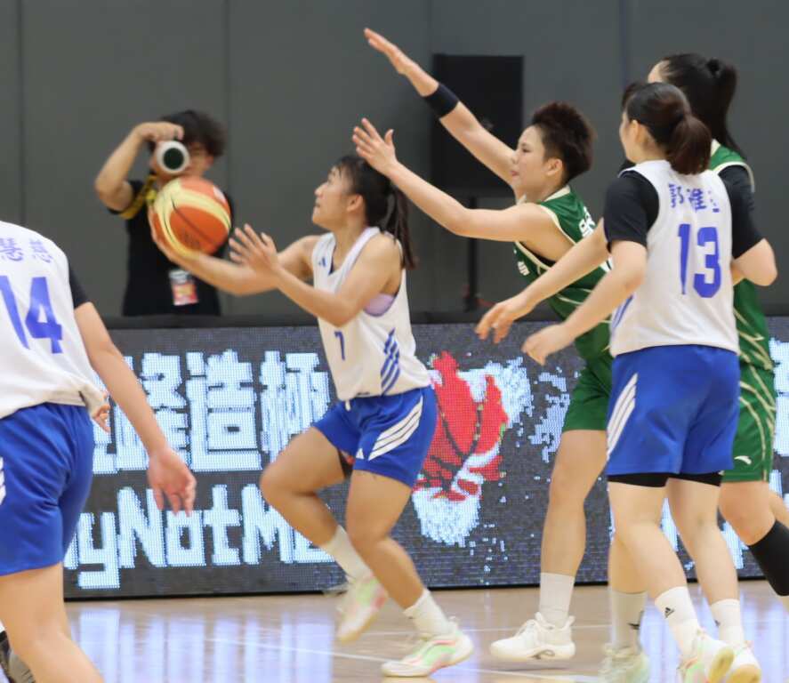 矮將李恩芯攻下全隊之冠的22分，幫助文化獲勝。 (魏冠中攝影)