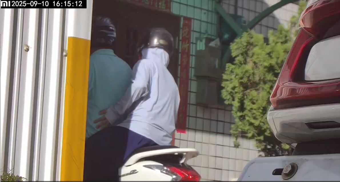 【澎湖杏壇醜聞2-1】教育處長搭上人妻代課老師 綠帽夫找徵信社蒐證不堪畫面全都錄 238 【澎湖杏壇醜聞2-1】教育處長搭上人妻代課老師 綠帽夫找徵信社蒐證不堪畫面全都錄 237