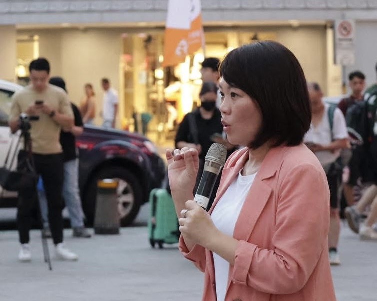 指民眾黨默認黃國昌養狗仔 簡舒培點關鍵問題:錢從哪裡來? 222 指民眾黨默認黃國昌養狗仔 簡舒培點關鍵問題:錢從哪裡來? 221