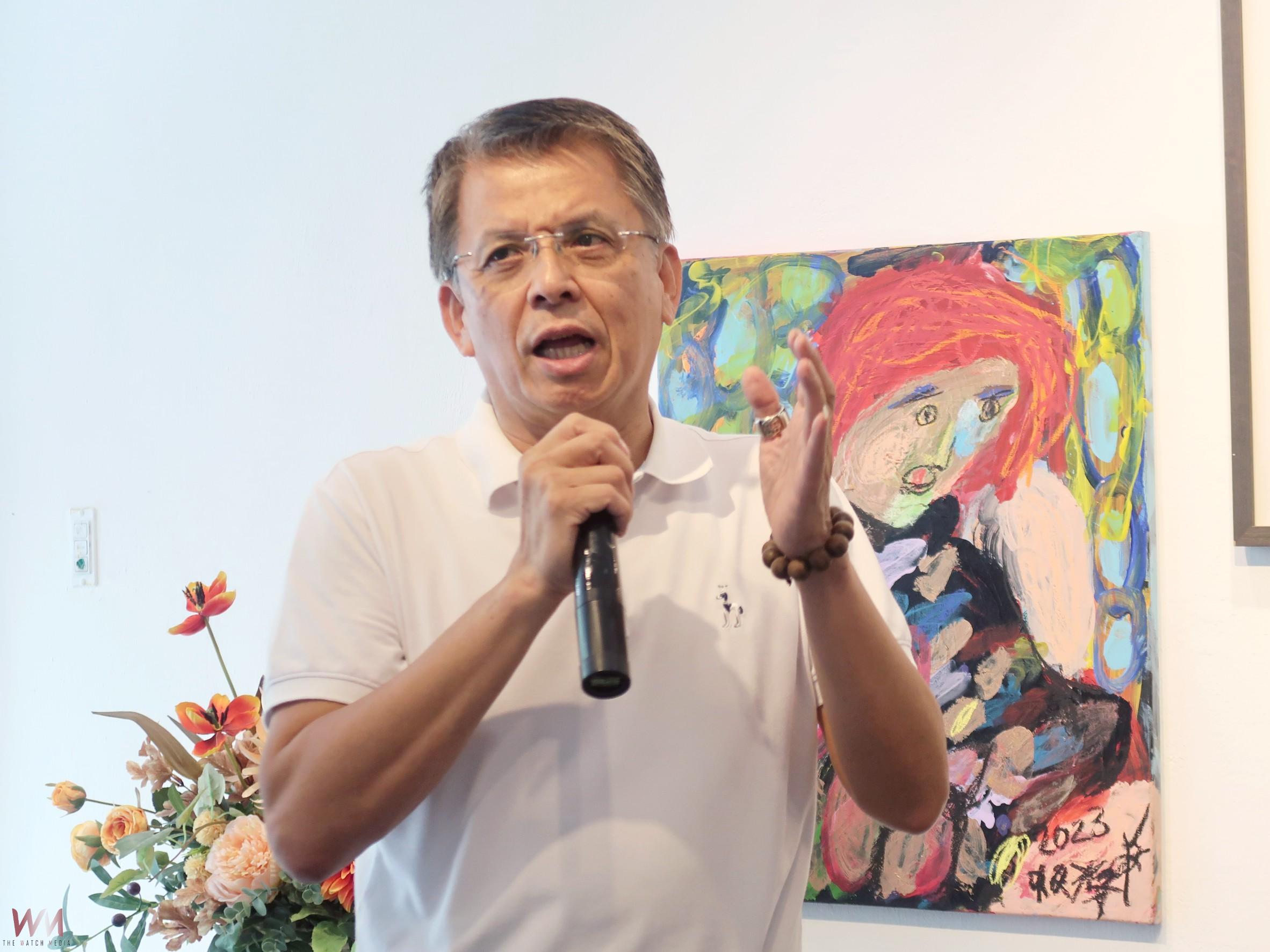 在抽象色彩間抒發生命重量 賴櫟安個展《快樂你我他》展現堅毅與溫暖 - https://www.watchmedia01.com
