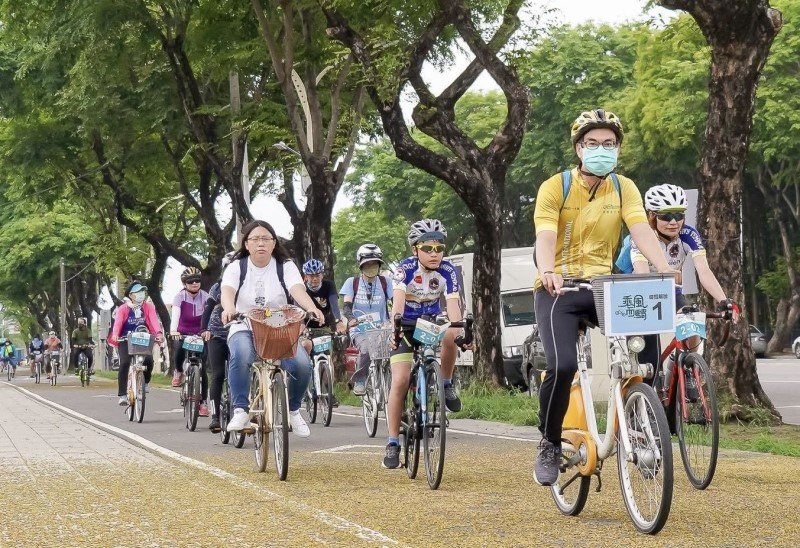 乘風而騎岡山場熱鬧登場 親子同遊籃籗會 單車童樂過中秋