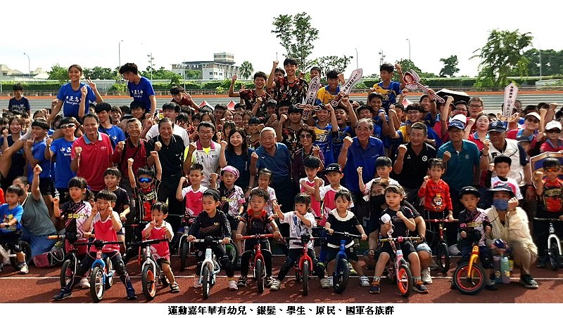 高雄全民運動嘉年華熱力登場 國防體能戰技最吸睛