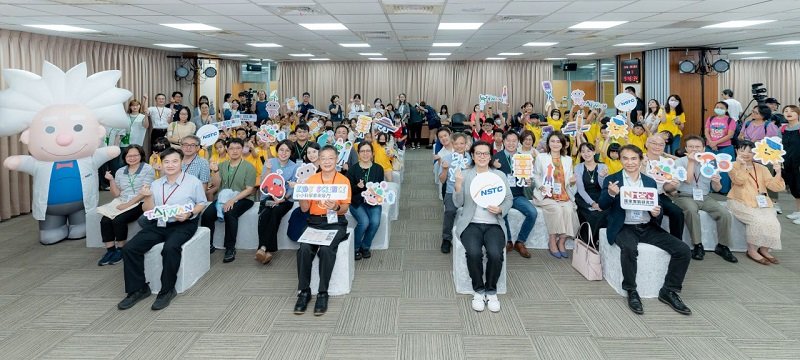 「Kids’ Science—小小科學家來敲門」 科學任意門再度開啟,帶領孩童們體驗AI與跨域學習