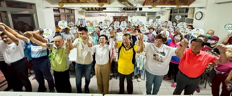 林岱樺左營座談推交通經濟雙改革 喊「高雄咱的家」要把家顧好