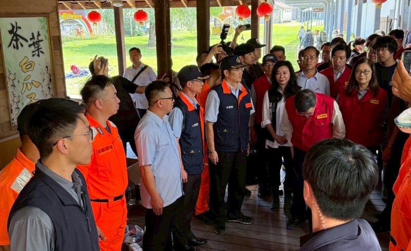 卓榮泰向海巡鞠躬致謝 管碧玲:此刻大家就是花蓮人