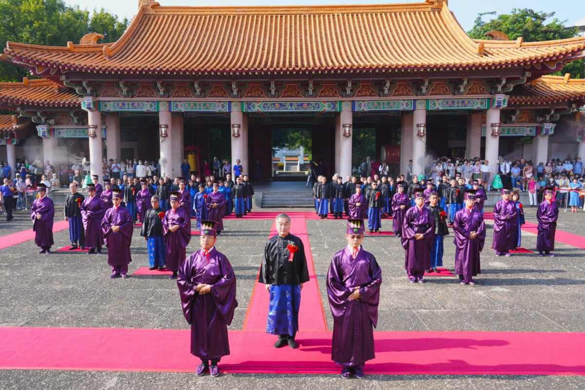 ▲中市祭孔大典傳承千年儀典,釋奠典禮氣氛莊重肅穆。(圖/中市府提供)