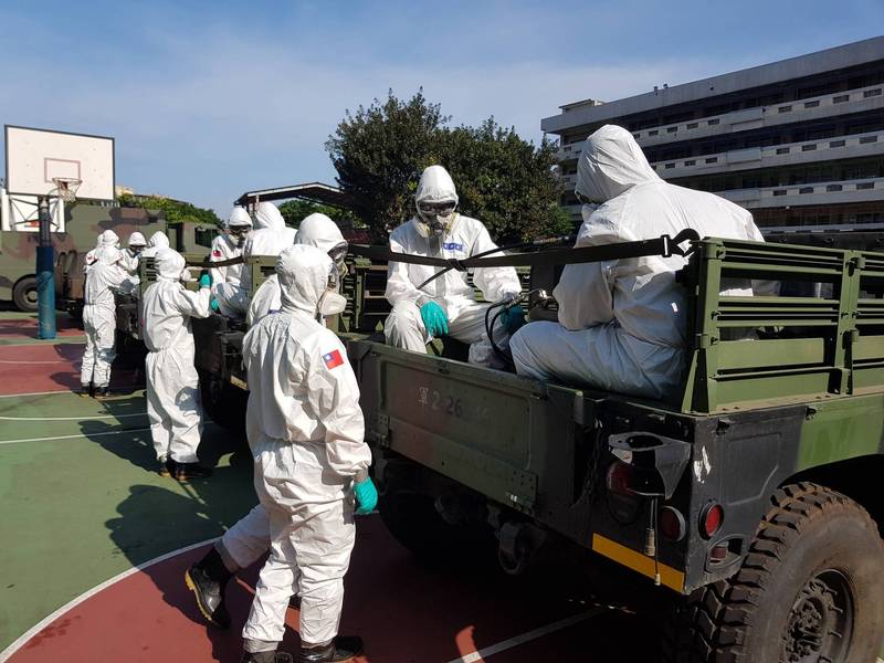 黃仁委員27日已緊急協調軍方於今(28)日水車派遣進入災區,並俟整個區域完成初步清理後再一次性的全面消毒。(圖/黃仁國會辦公室)