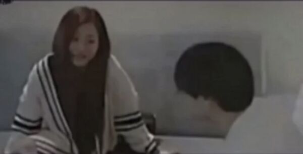 KISS OF LIFE隊長JULIE爆出私密影片。(圖/翻攝微博)