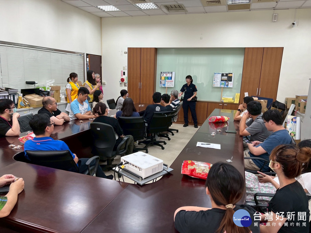 楊梅警攜手地政、土銀築起防詐第一線。