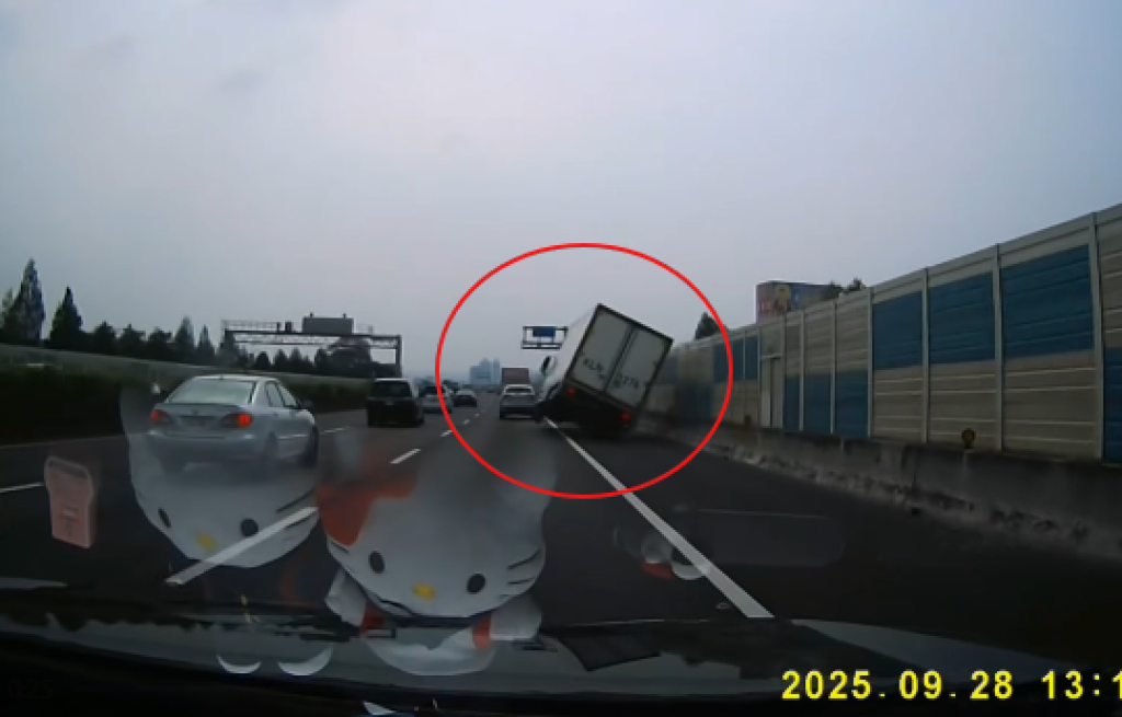 國道驚險瞬間!貨車急切車道差點翻覆 駕駛神技自救影片瘋傳