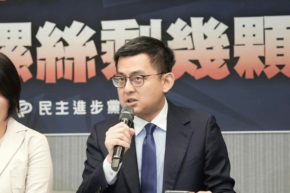 黃國昌狗仔風暴燒不完 卓冠廷指又搞倒一間媒體、李正皓示警危害國安 213 照片來源:卓冠廷臉書
