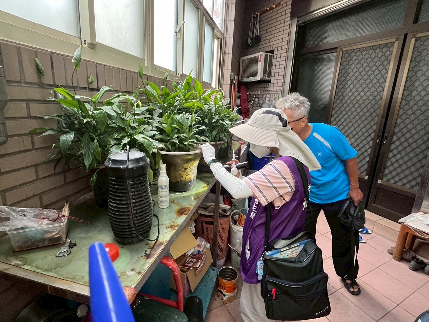 市府呼籲民眾落實「巡、倒、清、刷」,避免病媒蚊孳生。(記者翻攝)