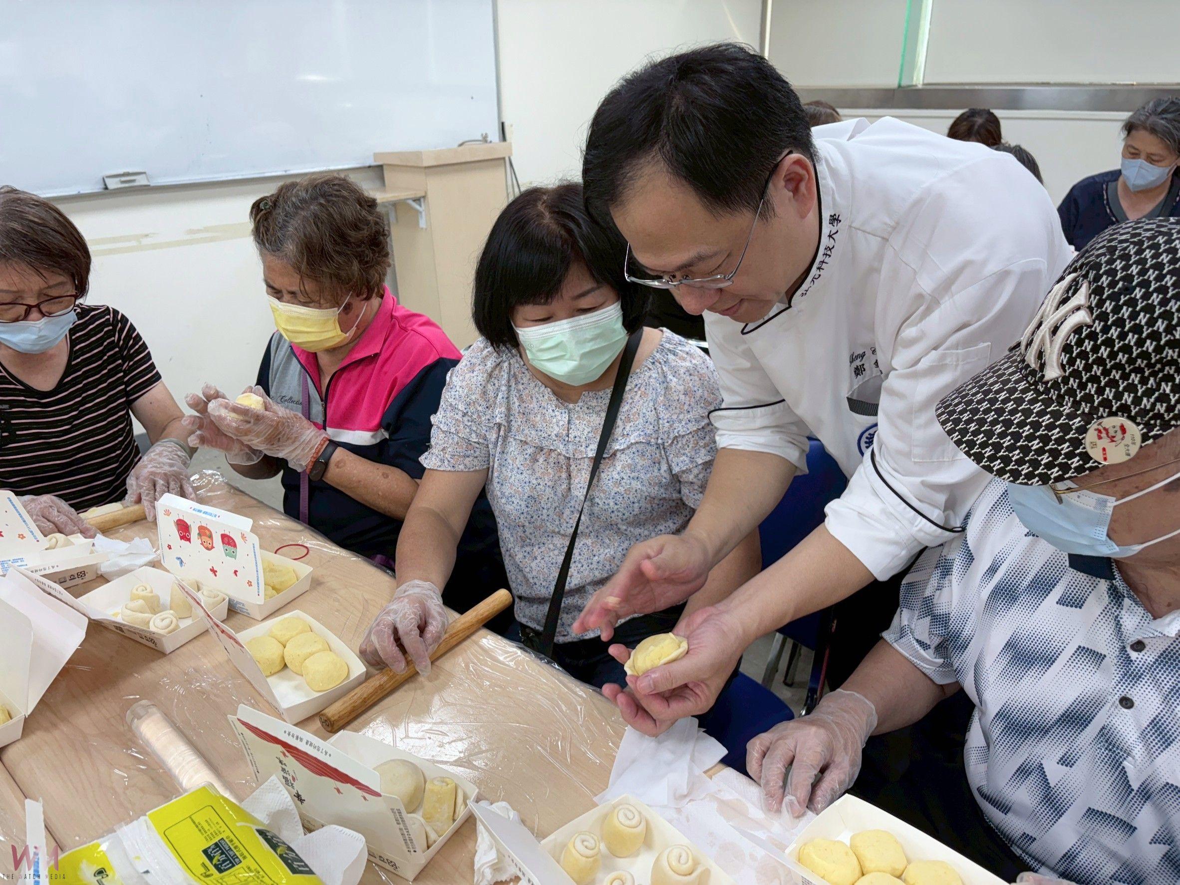 歡慶秋節 台中創世基金會攜手弘光科大 親製公益月餅和樂社區 - https://www.watchmedia01.com